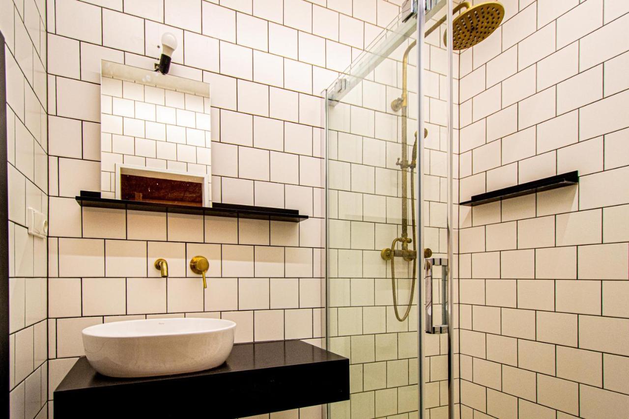 4 Bedrooms 130M2 Apartment At The Main City Square Praga Esterno foto