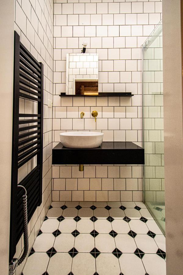 4 Bedrooms 130M2 Apartment At The Main City Square Praga Esterno foto